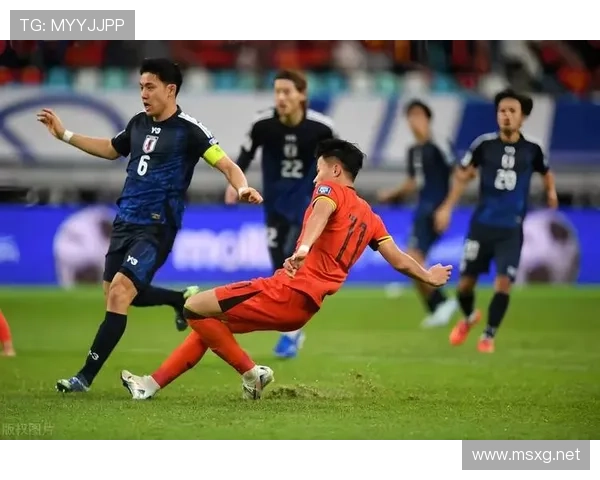 国足1-0澳洲三喜忧平局出线