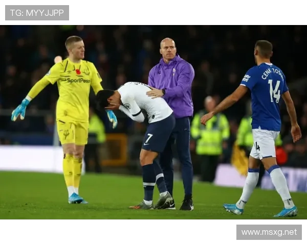 齐沃质疑卡卢卢红牌决定合理性